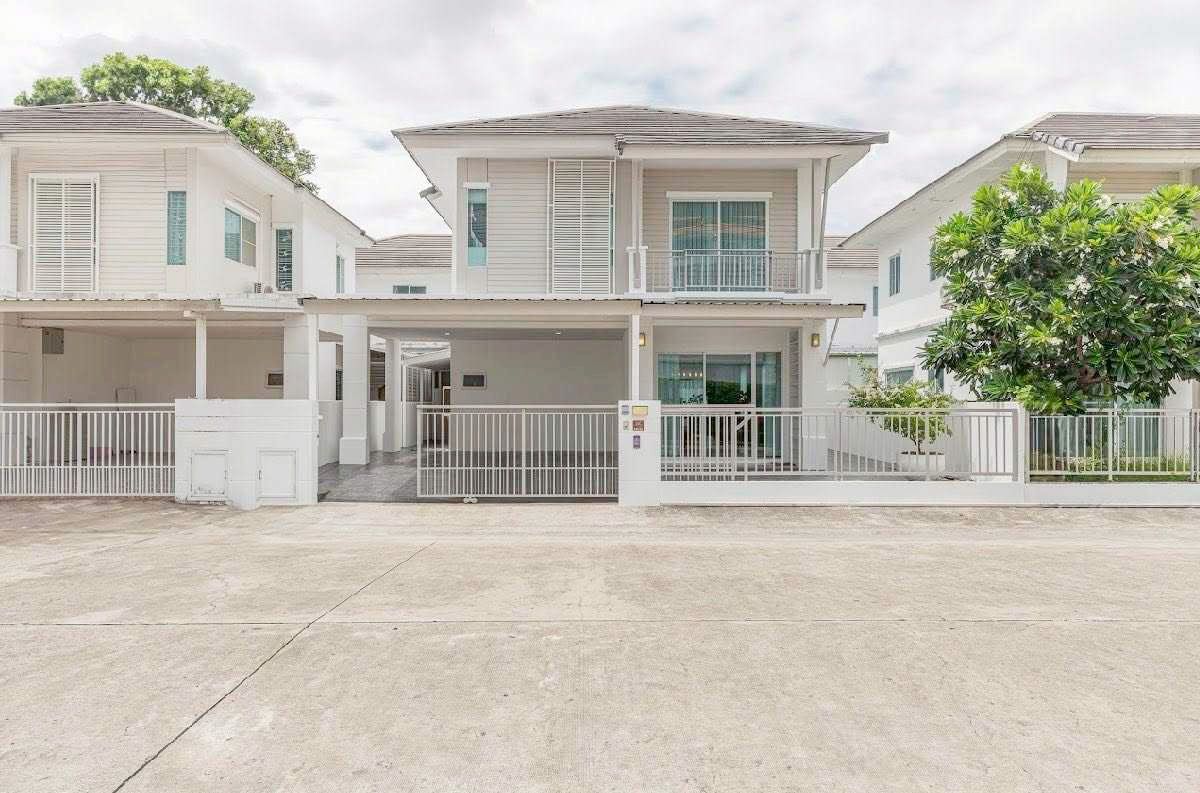 ให้เช่าบ้านเชียงใหม่ : บ้านในโครงการ ให้เช่าเดือนละ 38,000 บาท ใกล้บิ๊กซีแม่เหียะเพียง 5 นาที No.9H944