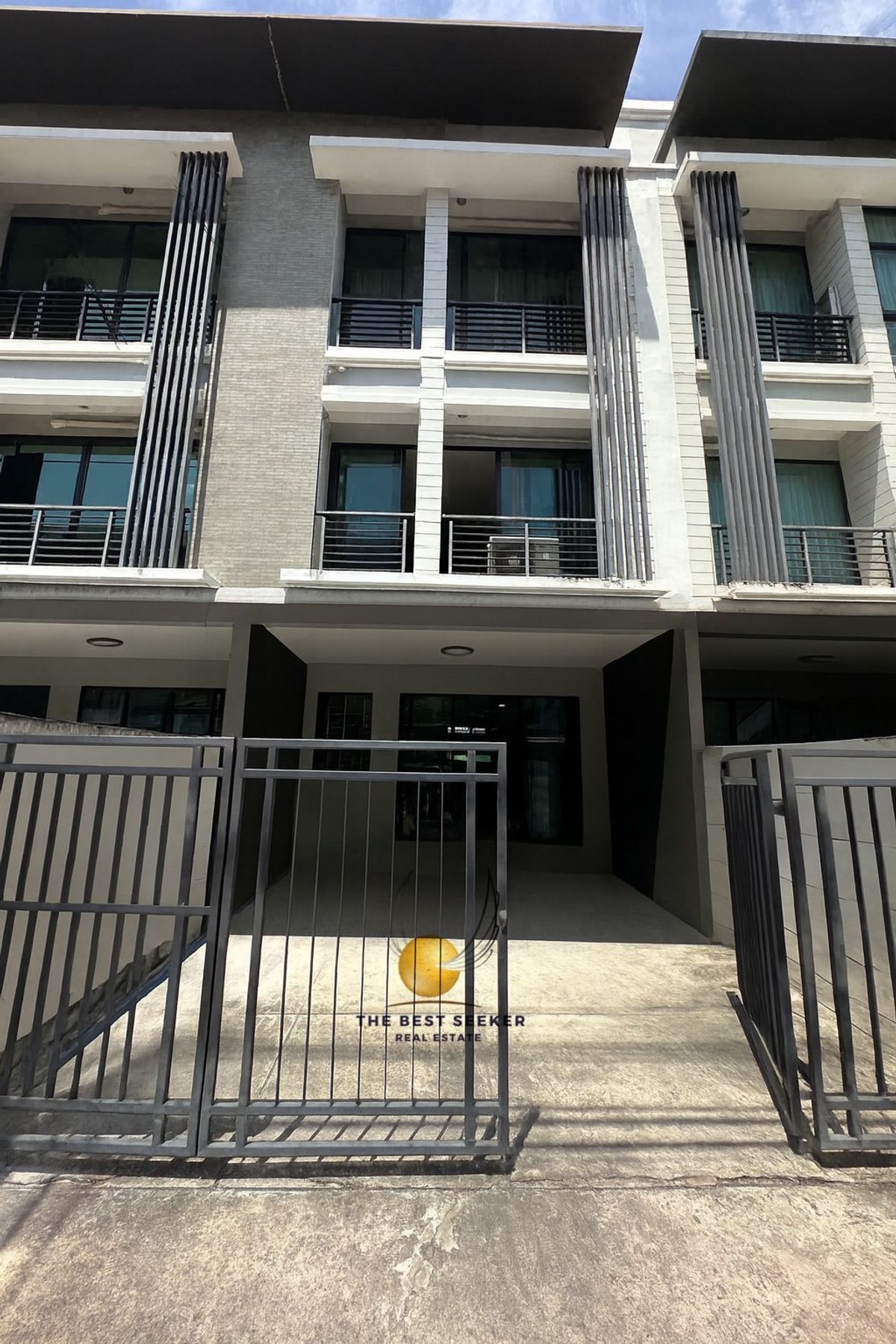 For RentTownhomeRamkhamhaeng, Hua Mak : Baan Klang Muang Rama 9 - Ramkhamhang