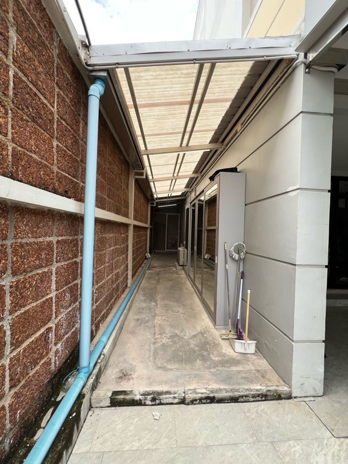 TownhomeSathorn, Narathiwat : 🔥 Selling and renting a house in good condition, beautiful decoration, good location, 3 houses next to the corner with parking