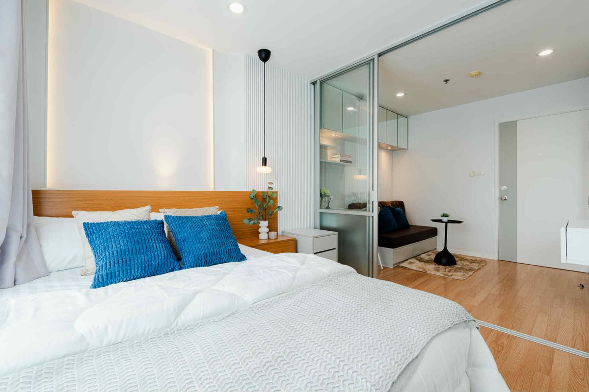 For SaleCondoSeri Thai, Ramkhamhaeng Nida : The room is beautiful. 🏢 V. Lumpini Ville Ramkhamhaeng 60/2 near the Airport Link near the mall.
