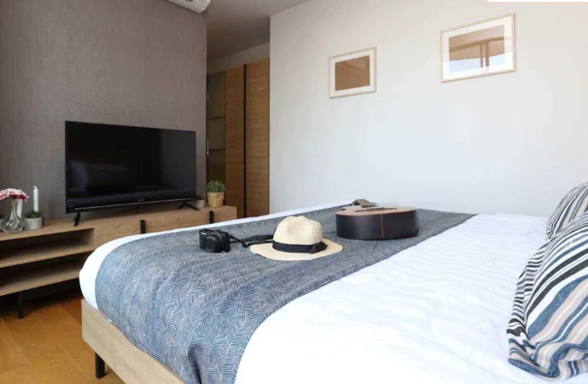 ให้เช่าคอนโดสาทร นราธิวาส : Noble Revo 66 sq.m. Eng 中 日 Please add LINE ID @806qphgn o8415o5483