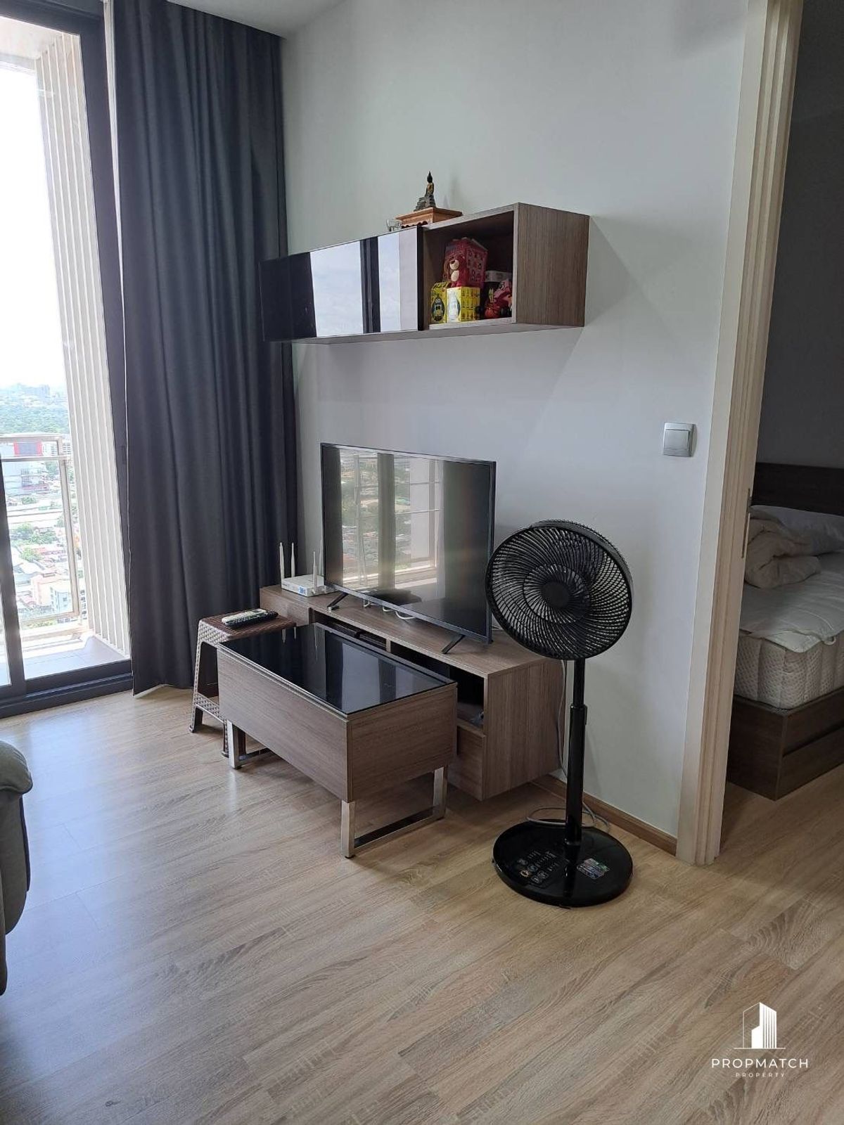 ขายคอนโดสะพานควาย จตุจักร : Don’t Miss! Rare High Floor 1BR at The Line Phahol–Pradipat | Only 4.89 MB Tel.0984628898