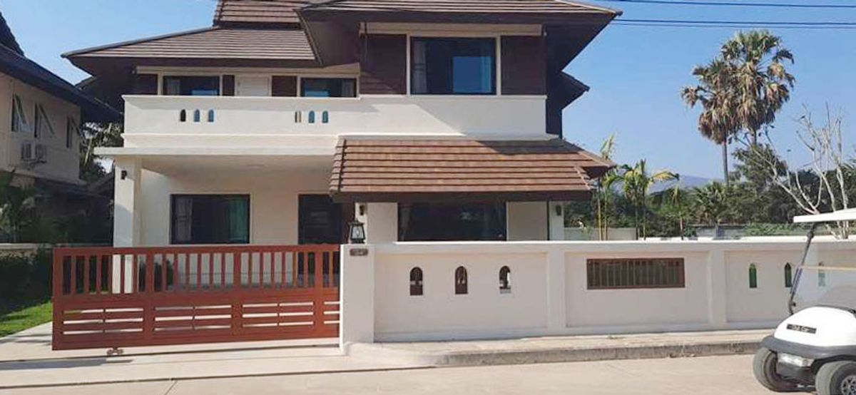 ให้เช่าบ้านเชียงใหม่ : บ้านสวยให้เช่าเดือนละ 40,000 บาท ใกล้กาดฝรั่งเพียง 5 นาที No.14H970