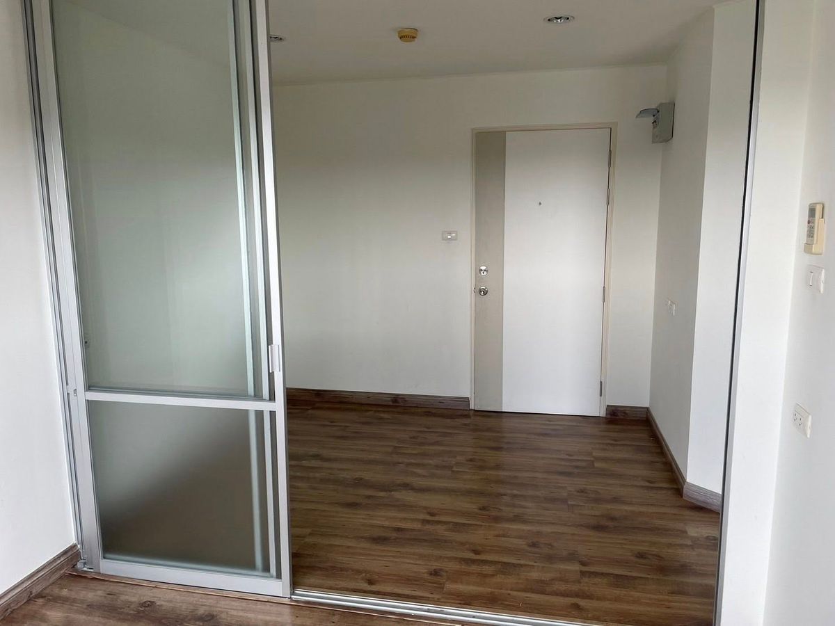 For SaleCondoKaset Nawamin,Ladplakao : Sell 1 bedroom, Lumpini Condo Town Ram Inthra, Lat Pla Khao 2 (AM1838)