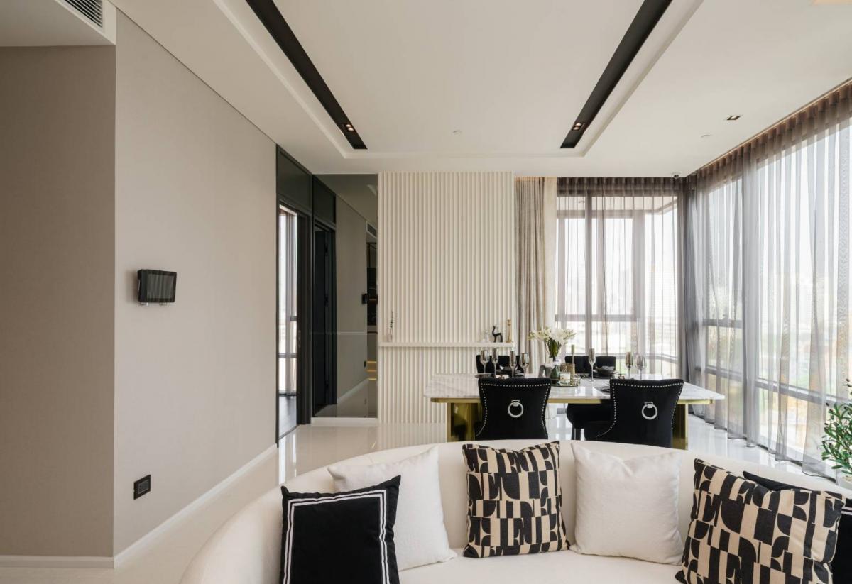 For SaleCondoSukhumvit, Asoke, Thonglor : Luxury 2 Bed Condo at The Bangkok Thonglor – Prime BTS Thong Lo Location!Exclusive Living with Sky Pool & Onsen, Near Top Malls & Hospitals – Only 28.9M THB!