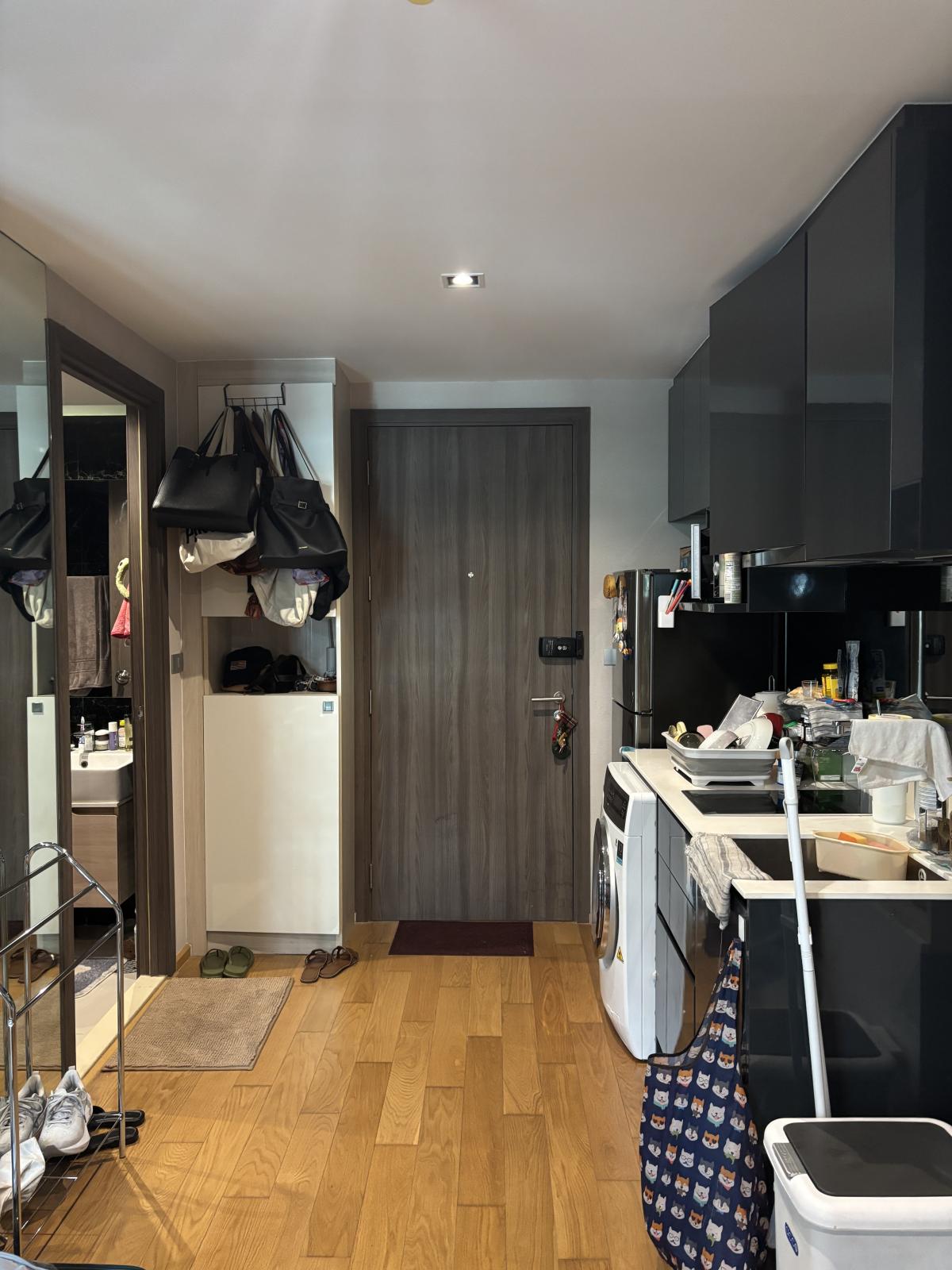 ขายคอนโดสยาม จุฬา สามย่าน : 28/02/2026, รวมค่าโอนคอนโดหรู Altitude Samyan-Silom วิวดี ใกล้ BTS/MRT สามย่าน 1 ห้องนอน 29.32 ตร.ม. ราคาพิเศษ 4.45 ล้าน!