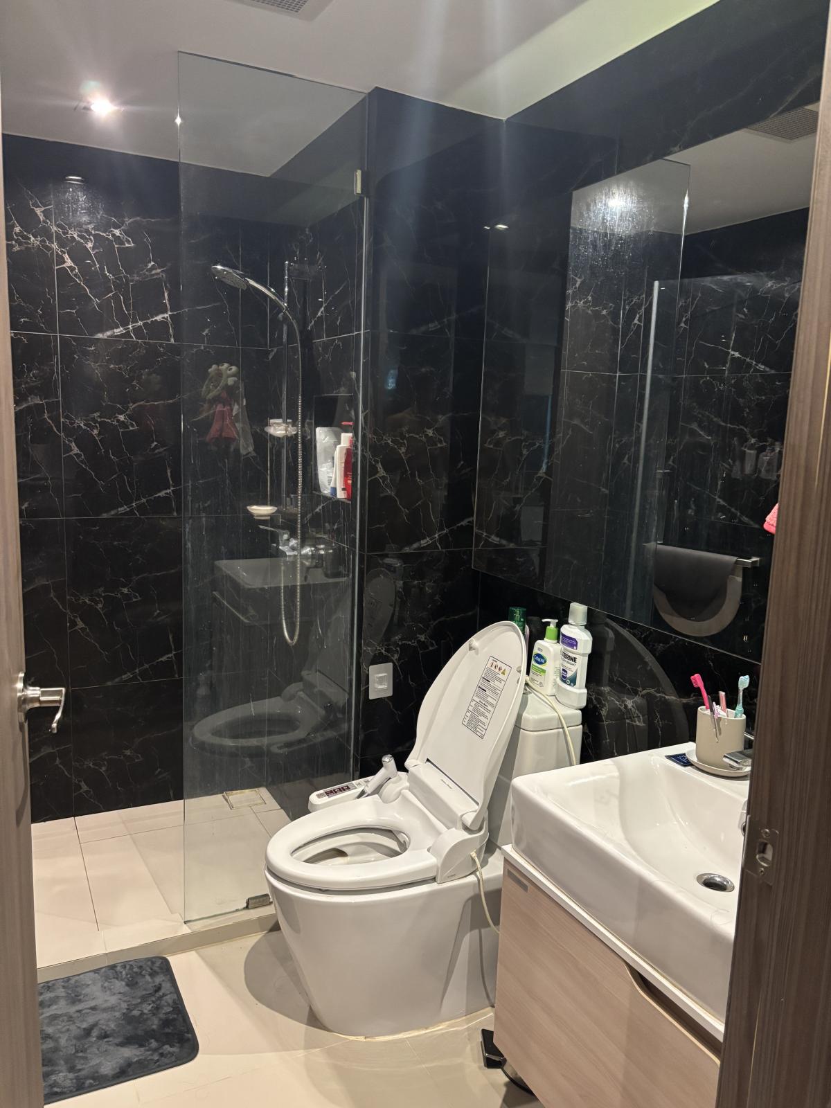 ขายคอนโดสยาม จุฬา สามย่าน : 28/02/2026, รวมค่าโอนคอนโดหรู Altitude Samyan-Silom วิวดี ใกล้ BTS/MRT สามย่าน 1 ห้องนอน 29.32 ตร.ม. ราคาพิเศษ 4.45 ล้าน!