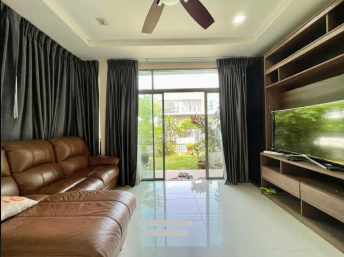 ขายบ้านลาดกระบัง สุวรรณภูมิ : 28/02/2026, บ้านเดี่ยว 3 ห้องนอน Perfect Place Sukhumvit 77-Suvarnabhumi พื้นที่กว้าง 180 ตร.ม. พร้อมที่ดิน 60 ตร.ว. ราคาขาย 6.39 ล้านเท่านั้น!