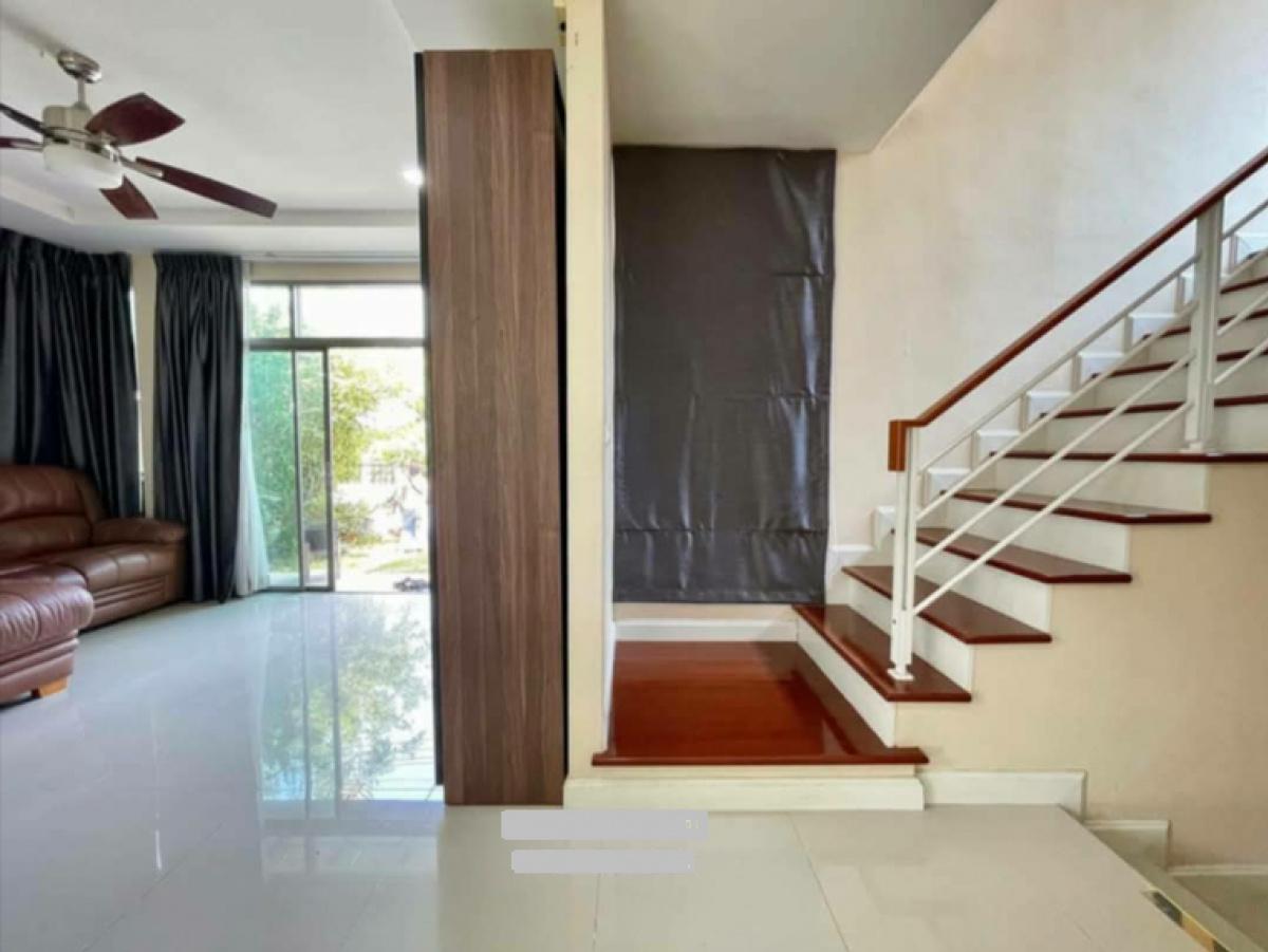 ขายบ้านลาดกระบัง สุวรรณภูมิ : 28/02/2026, บ้านเดี่ยว 3 ห้องนอน Perfect Place Sukhumvit 77-Suvarnabhumi พื้นที่กว้าง 180 ตร.ม. พร้อมที่ดิน 60 ตร.ว. ราคาขาย 6.39 ล้านเท่านั้น!