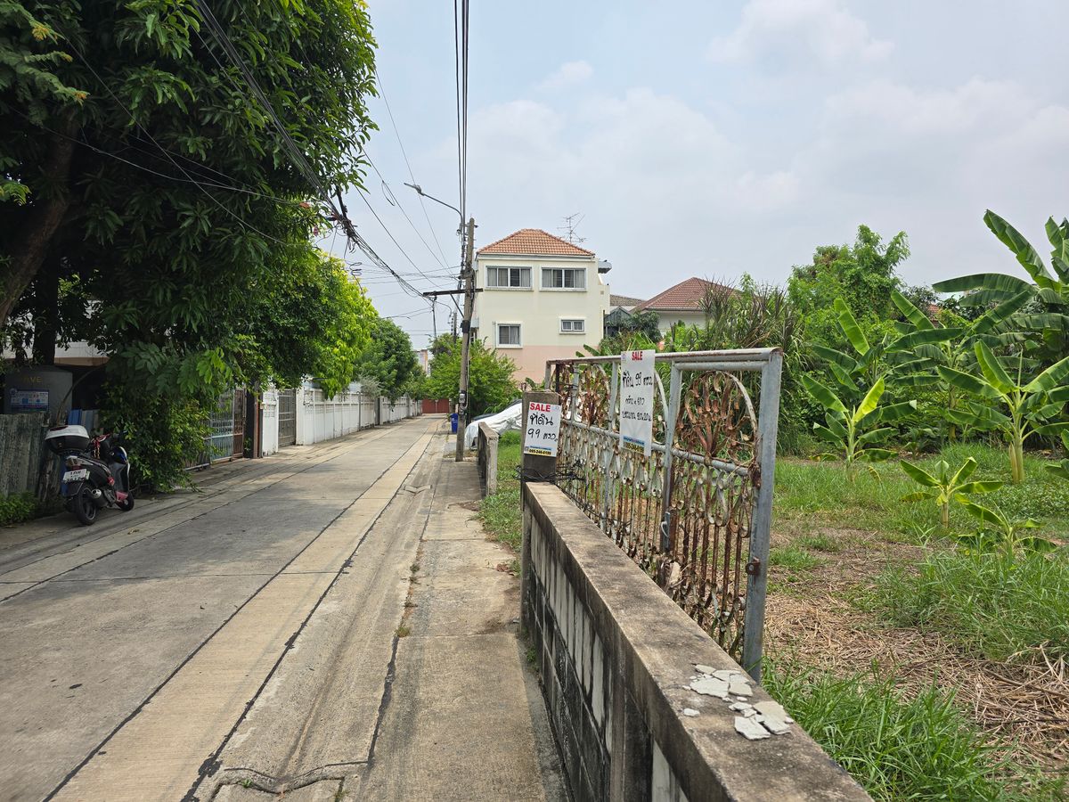 ขายที่ดินแจ้งวัฒนะ เมืองทอง : ขายด่วนที่ดินในติวานนท์ 32 ขนาด 99 ตรว. กว้างประมาณ 20 เมตรถมแล้ว