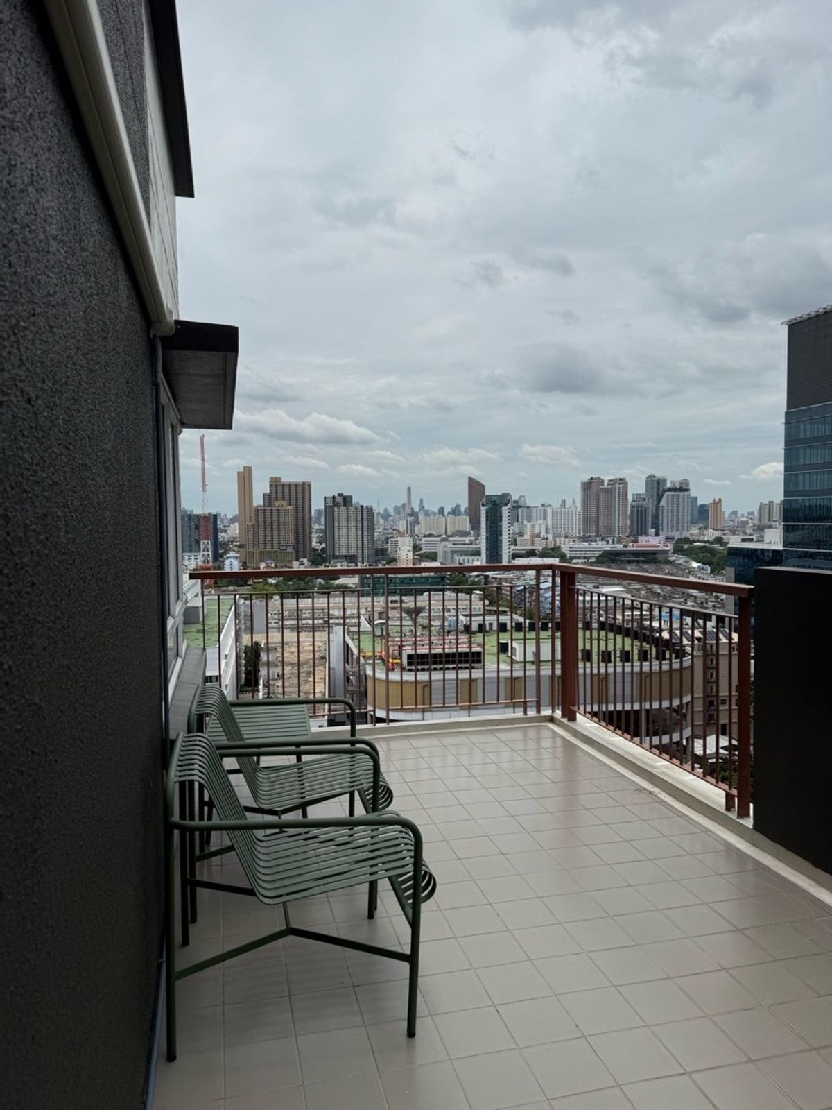 ให้เช่าคอนโดลาดพร้าว เซ็นทรัลลาดพร้าว : ✨Move-in Ready ว่างพร้อมเข้า SYM Vibha - Ladprao 🚶5 mins walk BTS Mo Chit หมอชิต