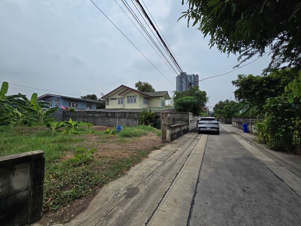 ขายที่ดินแจ้งวัฒนะ เมืองทอง : ขายด่วนที่ดินในติวานนท์ 32 ขนาด 99 ตรว. กว้างประมาณ 20 เมตรถมแล้ว