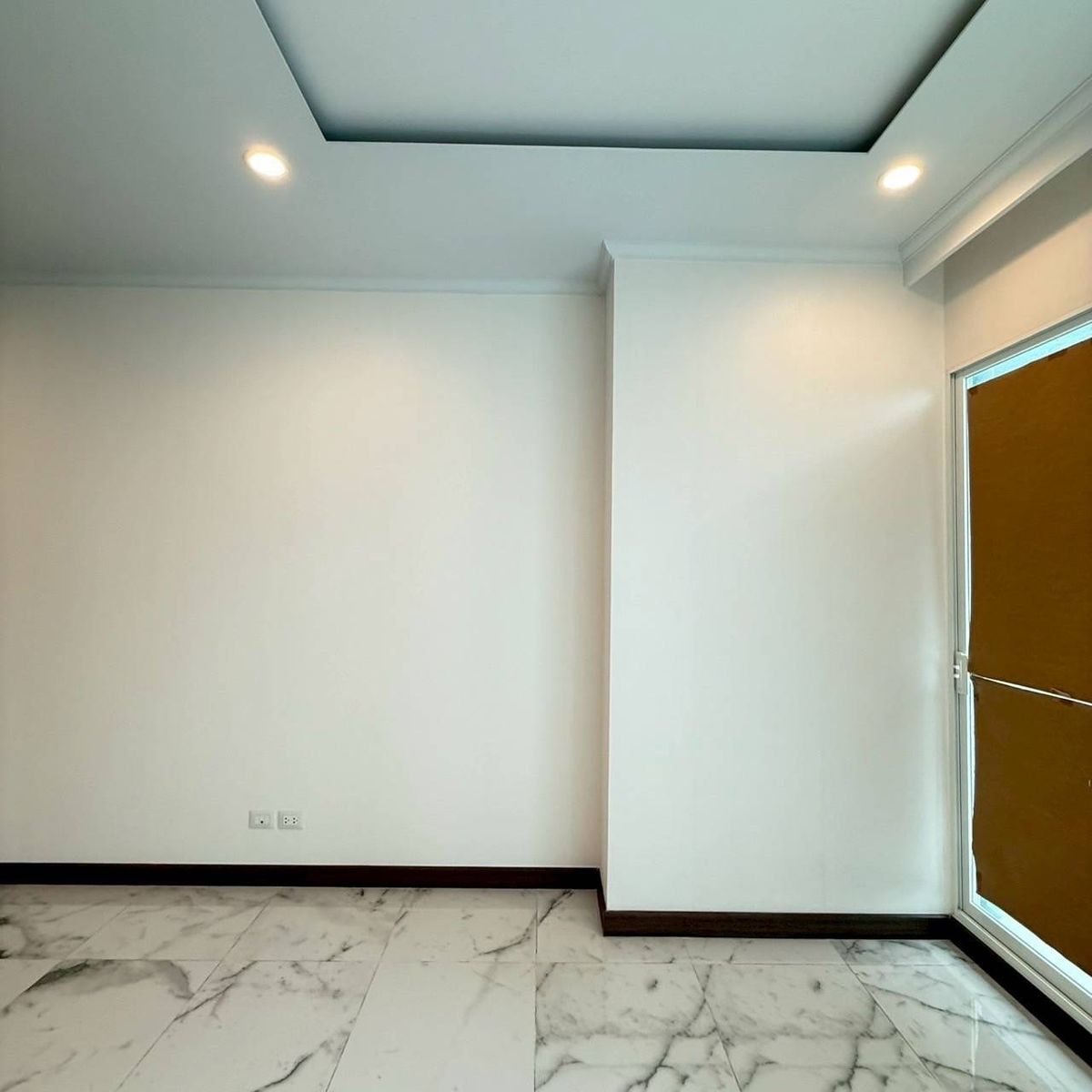 ขายคอนโดสีลม ศาลาแดง บางรัก : ✨ โอกาสพิเศษมาแล้ว!! Supalai Elite Surawong ห้อง Rare Unit พร้อมขายทันที ✔