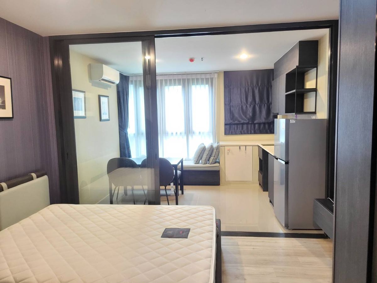 For RentCondoRatchadapisek, Huaikwang, Suttisan : !! Beautiful room for rent. Condo XT Huaykwang near MRT Huai Khwang.