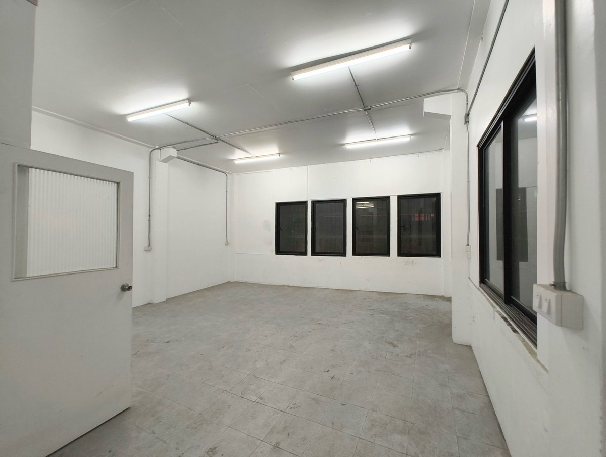 ให้เช่าอาคารพาณิชย์สีลม ศาลาแดง บางรัก : ให้เช่าอาคารพาณิชย์4ชั้น ทำเลทอง – ติดถนนพัฒน์พงศ์ ใกล้สีลม