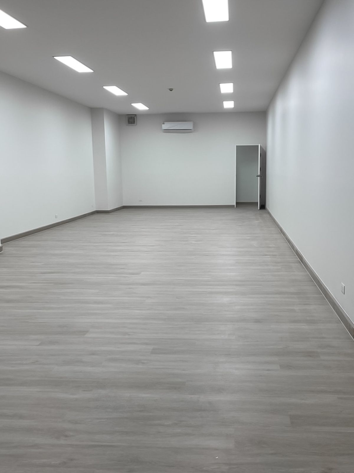 ให้เช่าสำนักงานพัฒนาการ ศรีนครินทร์ : Office เชื่อมต่อกับ Airport Link Ramkhamhaeng