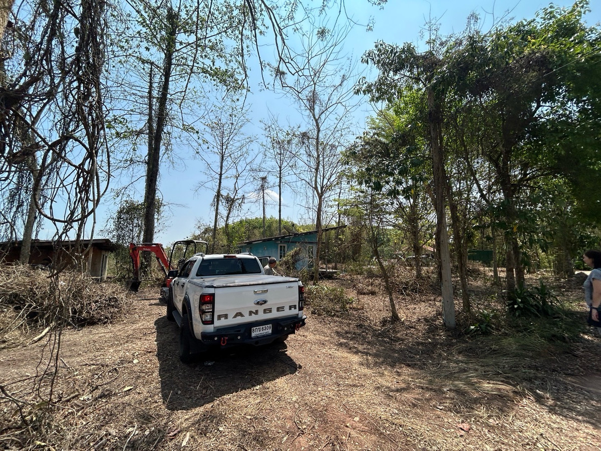 ขายที่ดินนครนายก : ขายที่ดิน 6 ไร่ นครนายก (วิวเขาใหญ่)  6 กิโล ถึงจุดท่องเที่ยว เขาใหญ่