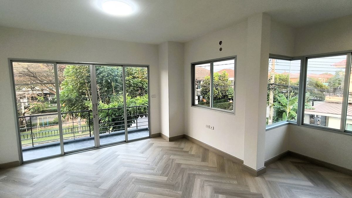 ขายบ้านนวมินทร์ รามอินทรา : ไลฟ์ บางกอก บลูเลอวาร์ด รามอินทรา 23 / 4 ห้องนอน (ขาย), Life Bangkok Boulevard Ramintra 23 / 4 Bedrooms (FOR SALE) TAN840