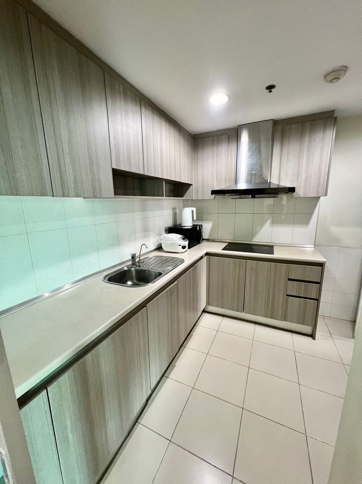 For SaleCondoRama9, Petchburi, RCA : Foreigner Quota Condo Belle Grand Rama 9 Price 11,500,000 baht [JZS250710]