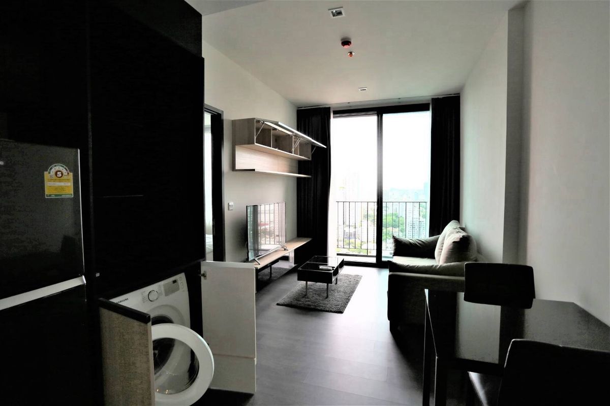 ให้เช่าคอนโดสุขุมวิท อโศก ทองหล่อ : **ให้เช่า** The Edge Sukhumvit 23 🏠 เอดจ์ สุขุมวิท 23 , 1 นอน ชั้นสูง ห้องมุม พร้อมอยู่