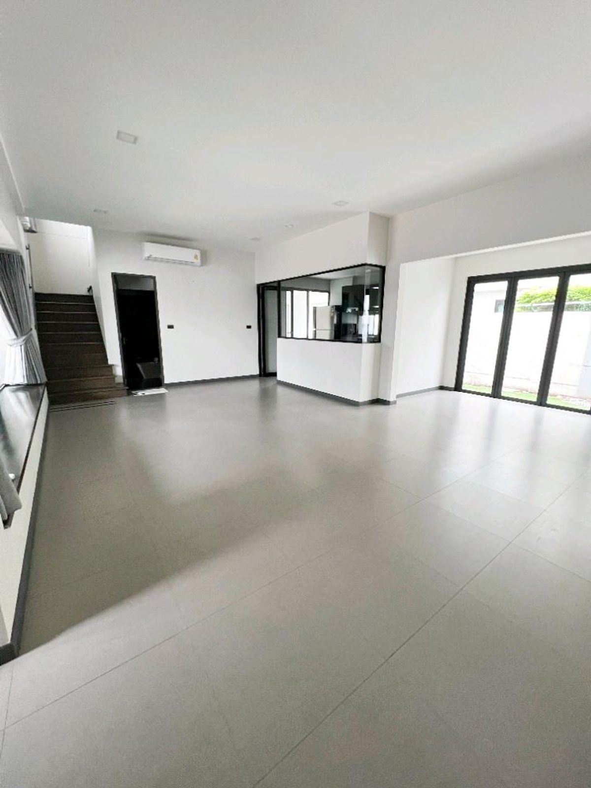 For SaleTownhomeBangna, Bearing, Lasalle : The best price in the project on the Maine Road, Soi Ratchawinit Bang Kaew After Mega Bangna, Vive, Bang Na Km. 7