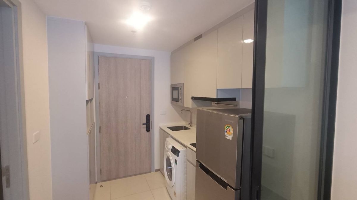 For RentCondoRatchadapisek, Huaikwang, Suttisan : !! Beautiful room for rent, SOHO Bangkok Ratchada, near MRT Huai Khwang