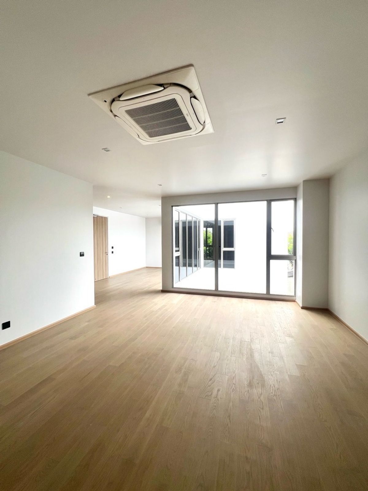 ขายบ้านเกษตร นวมินทร์ ลาดปลาเค้า : 🏡Providence Lane Kaset – Nawamin บ้านเดี่ยว 3 ชั้น 532 ตร.ม. 4 ห้องนอน 5 ห้องน้ำ มีลิฟท์+สระว่ายน้ำ เริ่ม 35 ล้าน เท่านั้น 📲 095-9299924 (K.เบนซ์) 