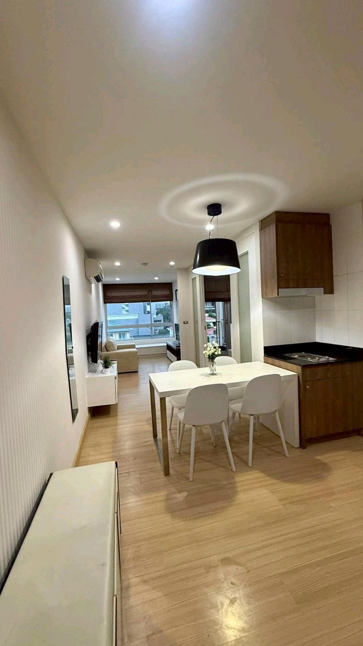 ให้เช่าคอนโดสุขุมวิท อโศก ทองหล่อ : 出租
RENT,(Tree Condo Sukhumvit 42)