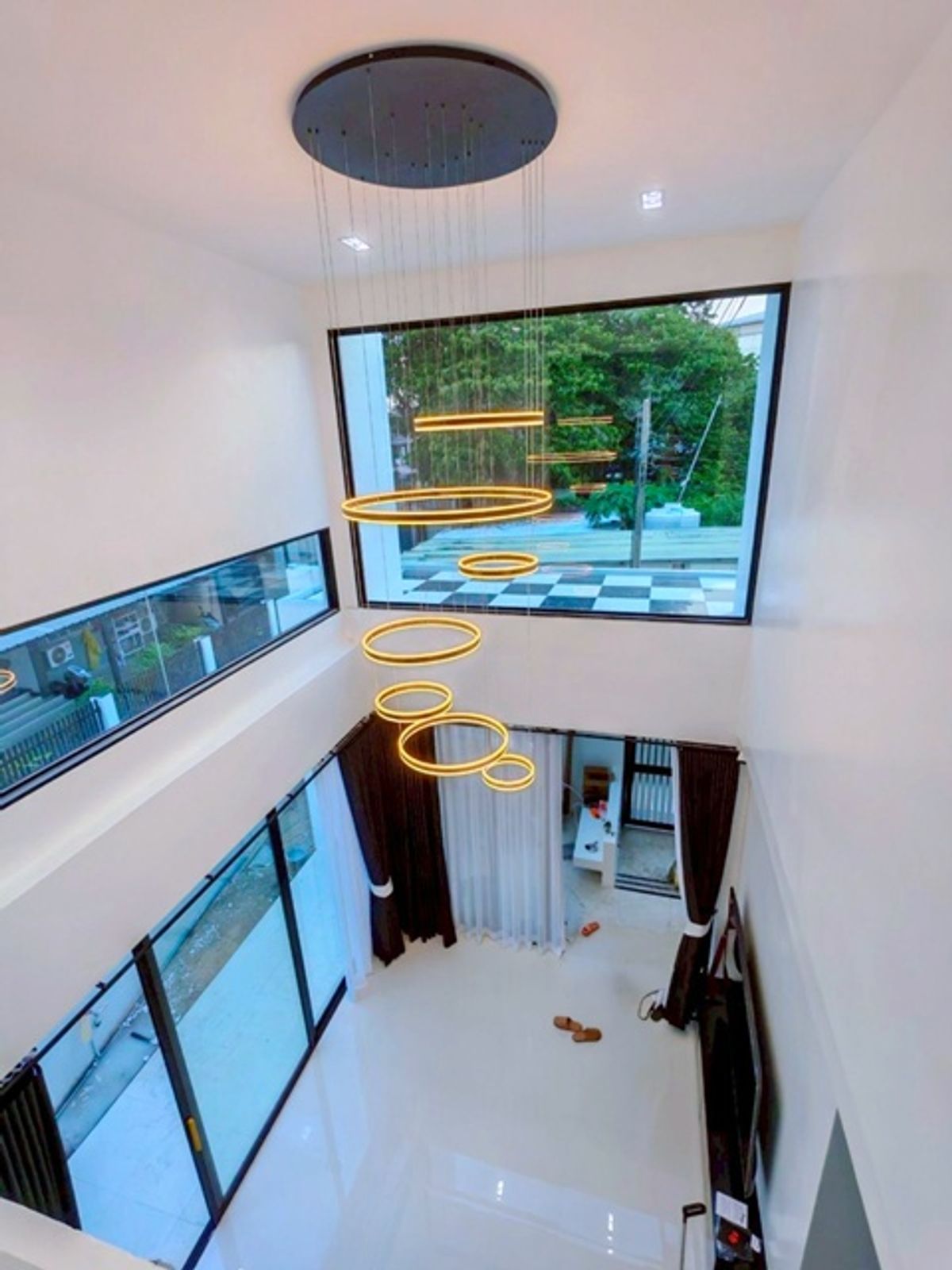 For RentTownhomeYothinpattana,CDC : The Scene Town in Town 600m 5 bed Luxury 3-storey Ekkamai-Thonglor SISB International Sch 1.8 km.