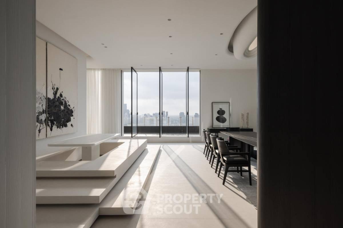 For SaleCondoSukhumvit, Asoke, Thonglor : Brand New. Fully Furnished Penthouse with Terrace at The Diplomat 39 for Sale