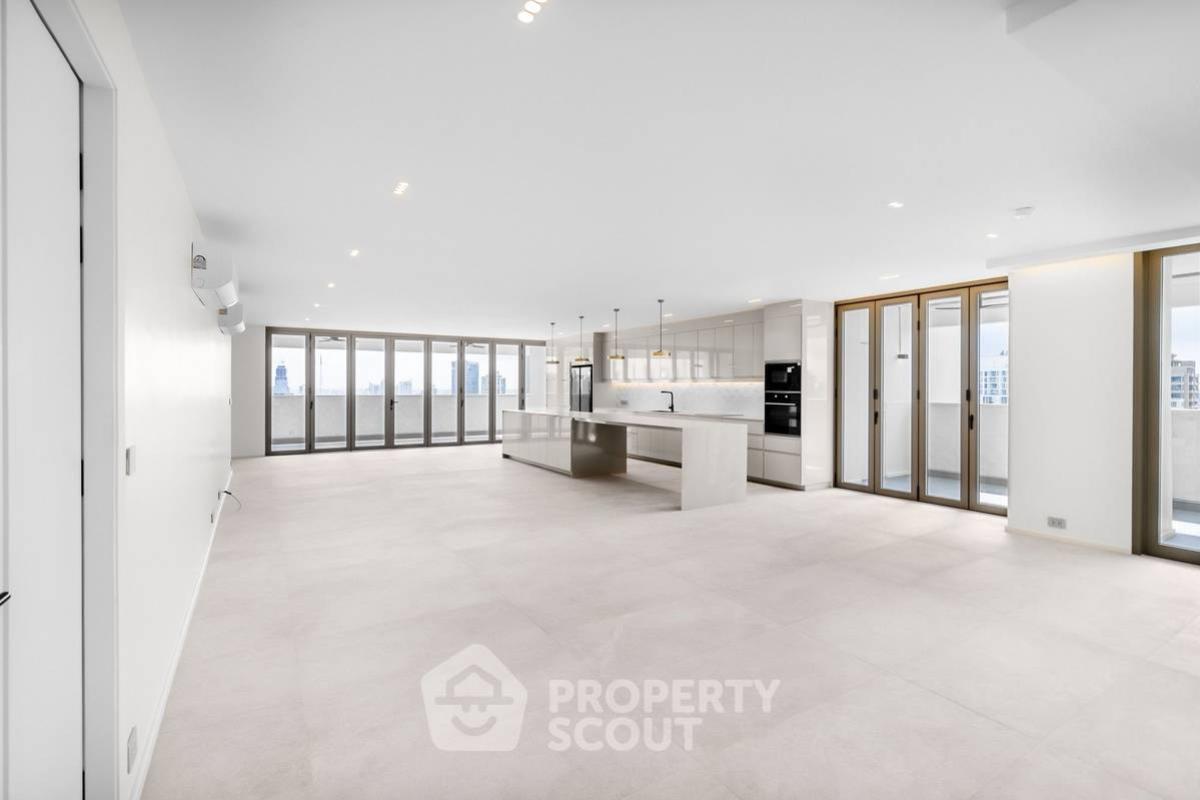 For SaleCondoSukhumvit, Asoke, Thonglor : BRAND NEW PENTHOUSE WITH CITY AND RIVER VIEWS BEHIND EMQUARTIER IN PHROM PHONG
