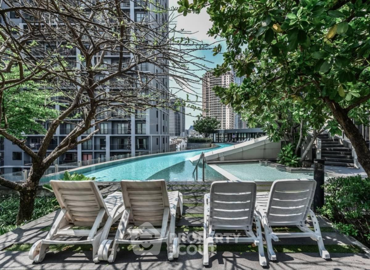 For RentCondoSathorn, Narathiwat : 2-BR Condo at The Seed Mingle Sathorn-Suanplu near BTS Sala Daeng