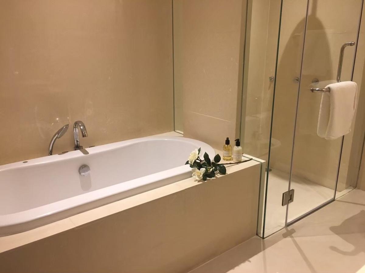 For SaleCondoSukhumvit, Asoke, Thonglor : The ultimate luxury living in the heart of Sukhumvit 413 bedrooms, 4 bathrooms, with complete amenities!