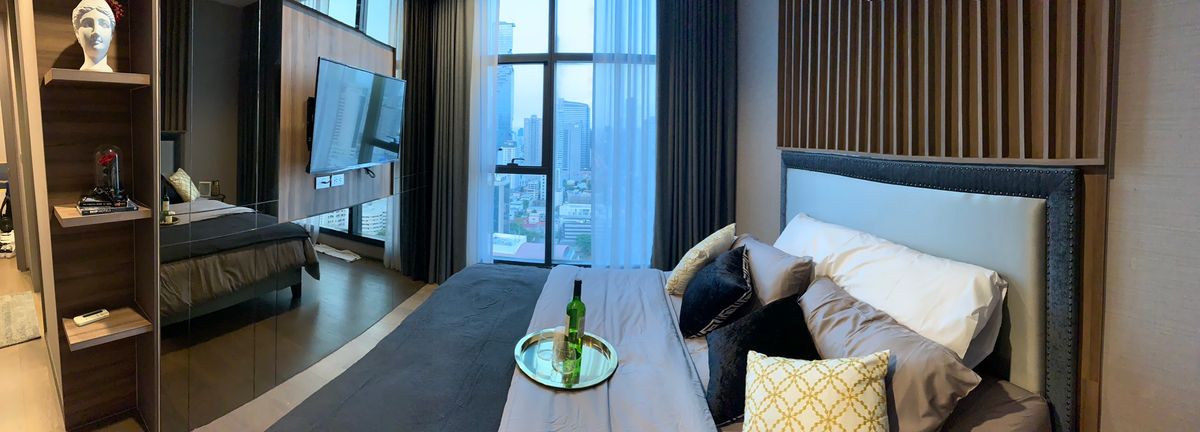 ขายคอนโดสาทร นราธิวาส : The Diplomat Sathorn / 1 Bedroom (SALE WITH TENANT), เดอะ ดิโพลแมท สาทร / 1 ห้องนอน (ขายพร้อมผู้เช่า) CREAM2202