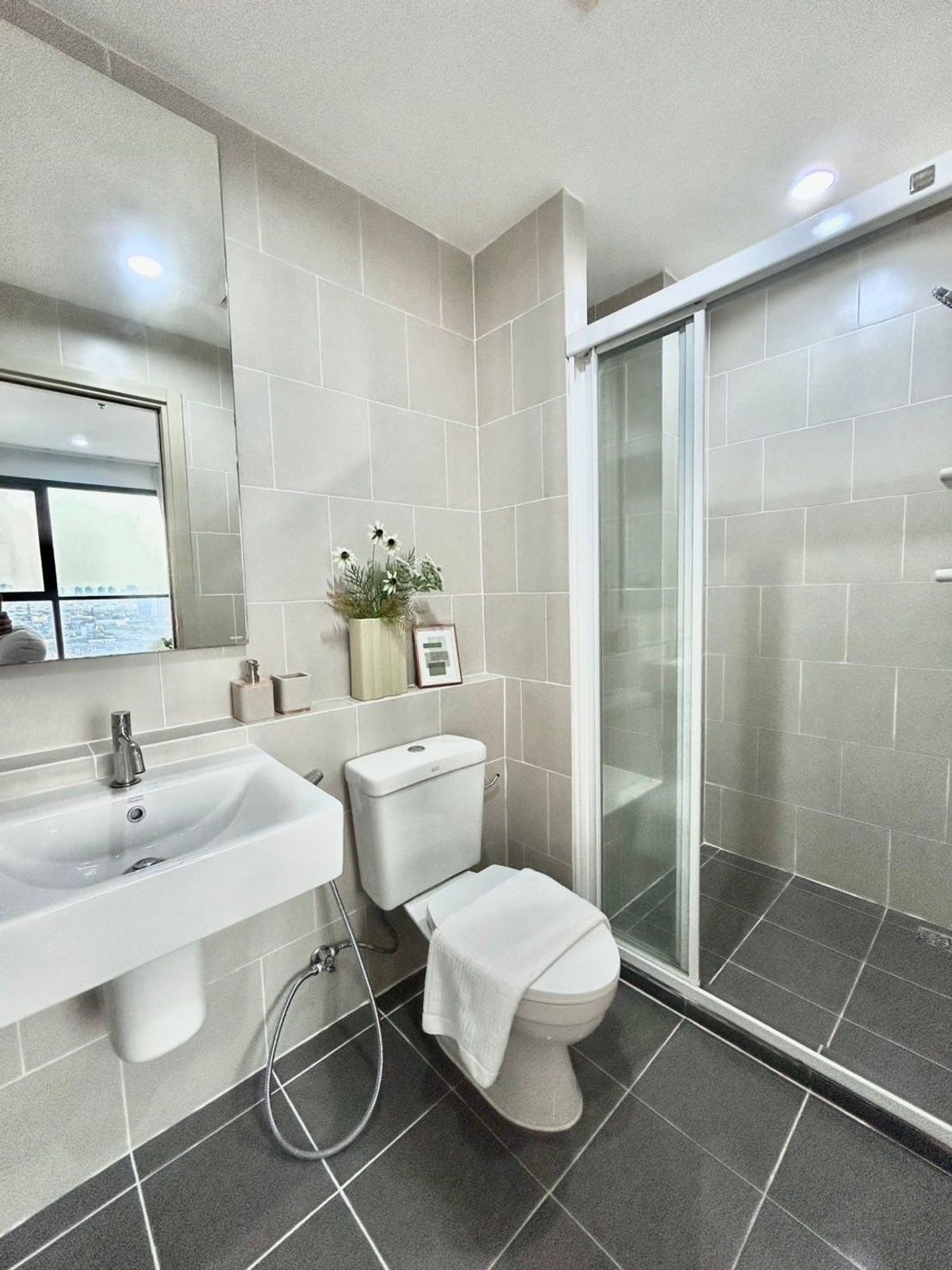 ขายคอนโดพระราม 9 เพชรบุรีตัดใหม่ RCA : ห้องแต่งสวยครบตรงปก ชั้นสูงราคาดี!!⭐The Base พระราม9-รามคำแหง