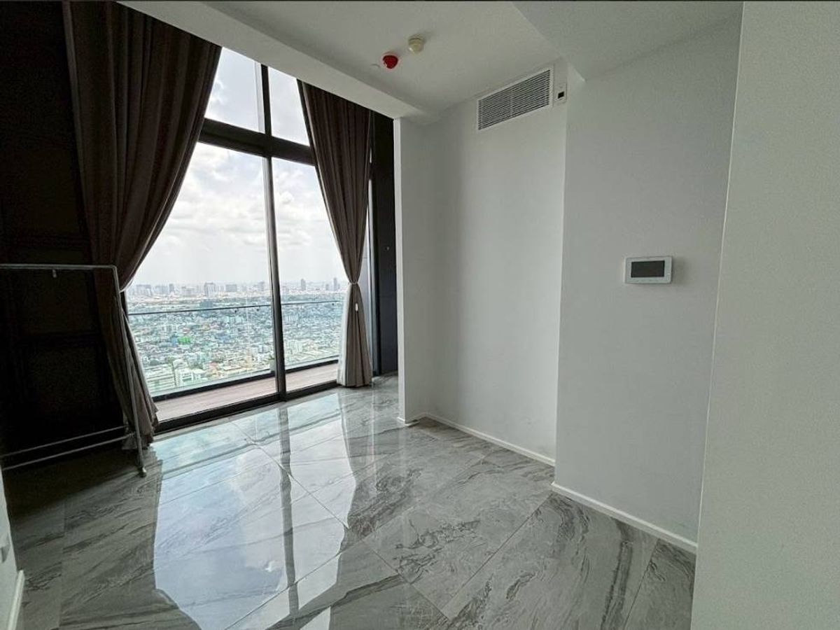 For SaleCondoRama3 (Riverside),Satupadit : For sale: 2-story duplex room, Unfurnished room