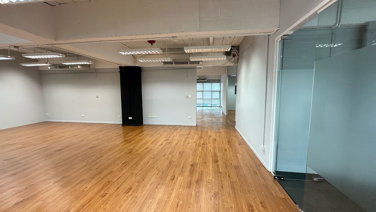 For RentOfficeSukhumvit, Asoke, Thonglor : 🏢 Office Space for Rent, 320 sq.m. in Thonglor