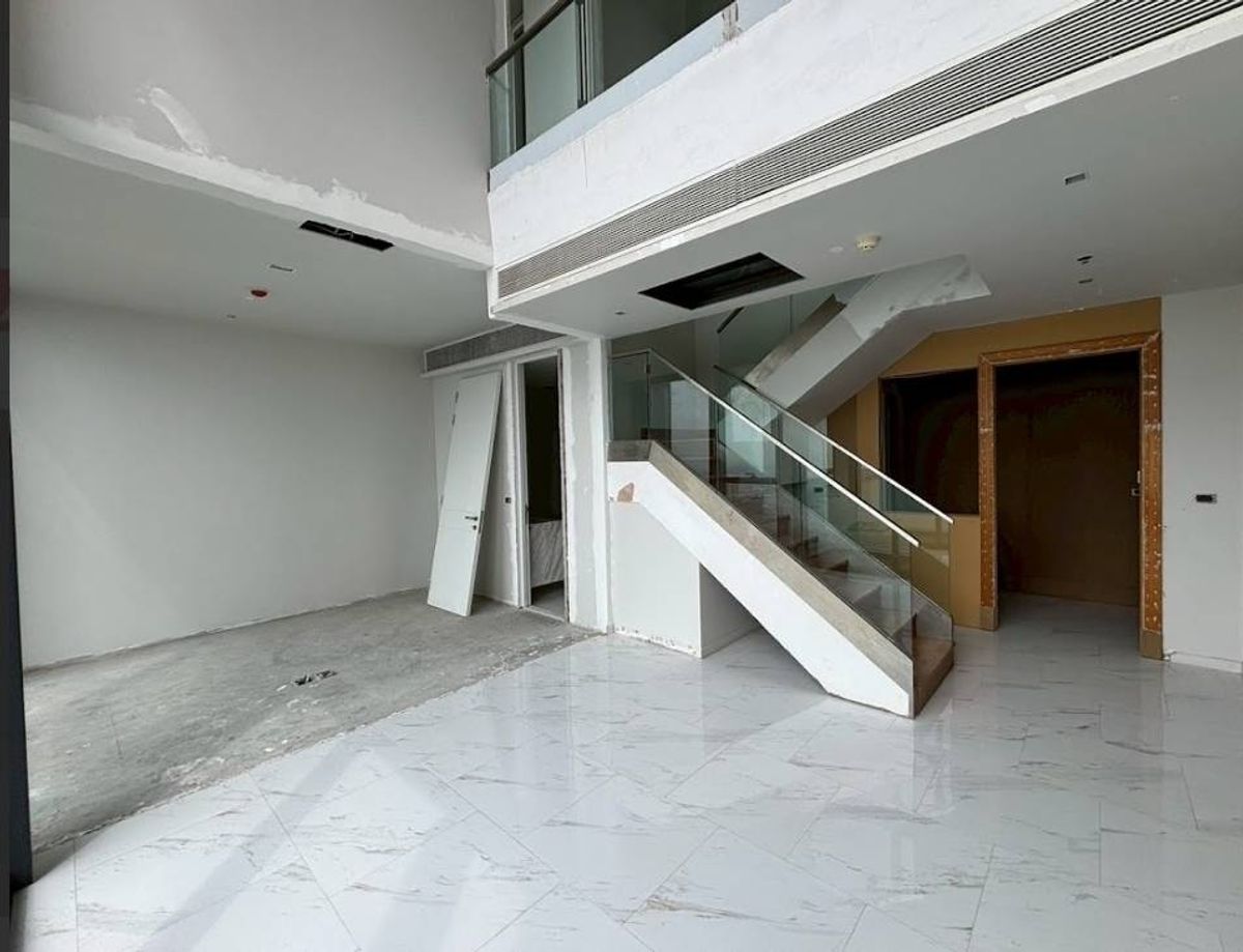 ขายคอนโดพระราม 3 สาธุประดิษฐ์ : ขาย Penthouse  วิวแม่น้ำเจ้าพระยา Panorama 