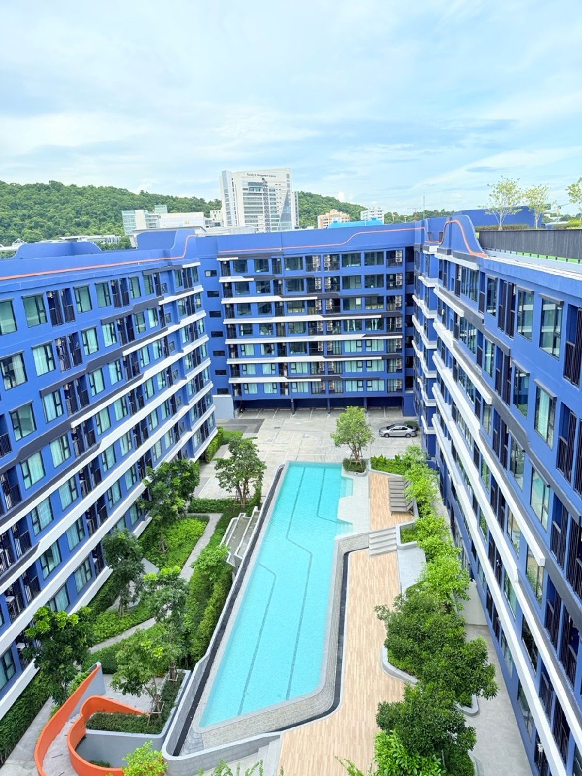 ขายคอนโดศรีราชา แหลมฉบัง บ้านบึง : ว้าววว😲 🏠คอนโด 8 ชั้น   🏙️ชั้น7 ตึกC วิวเมือง  🧑‍🎓ติด ม.เกษตรศรีราชา ผ่อนถูกเริ่มต้นล้านละ 3.xxพัน ✅นัดดูห้องไดตลอดครับ