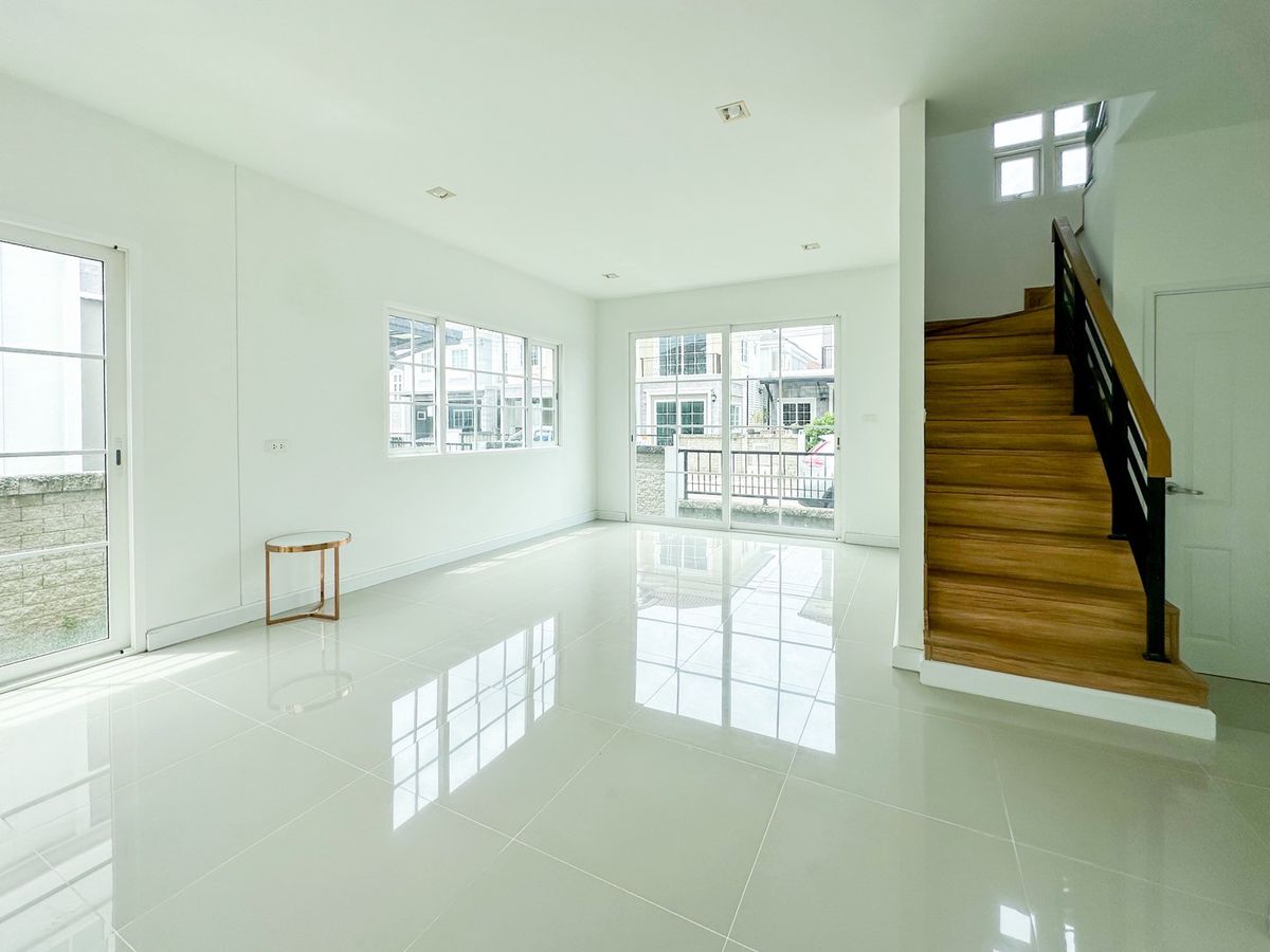 ขายบ้านท่าพระ ตลาดพลู วุฒากาศ : 🏡✨ ราคาดีที่สุด! บ้านแฝด GoldenNeoสาทรกัลปพฤกษ์ - บ้านมือ 1 ไม่เคยเข้าอยู่! ✨🏡