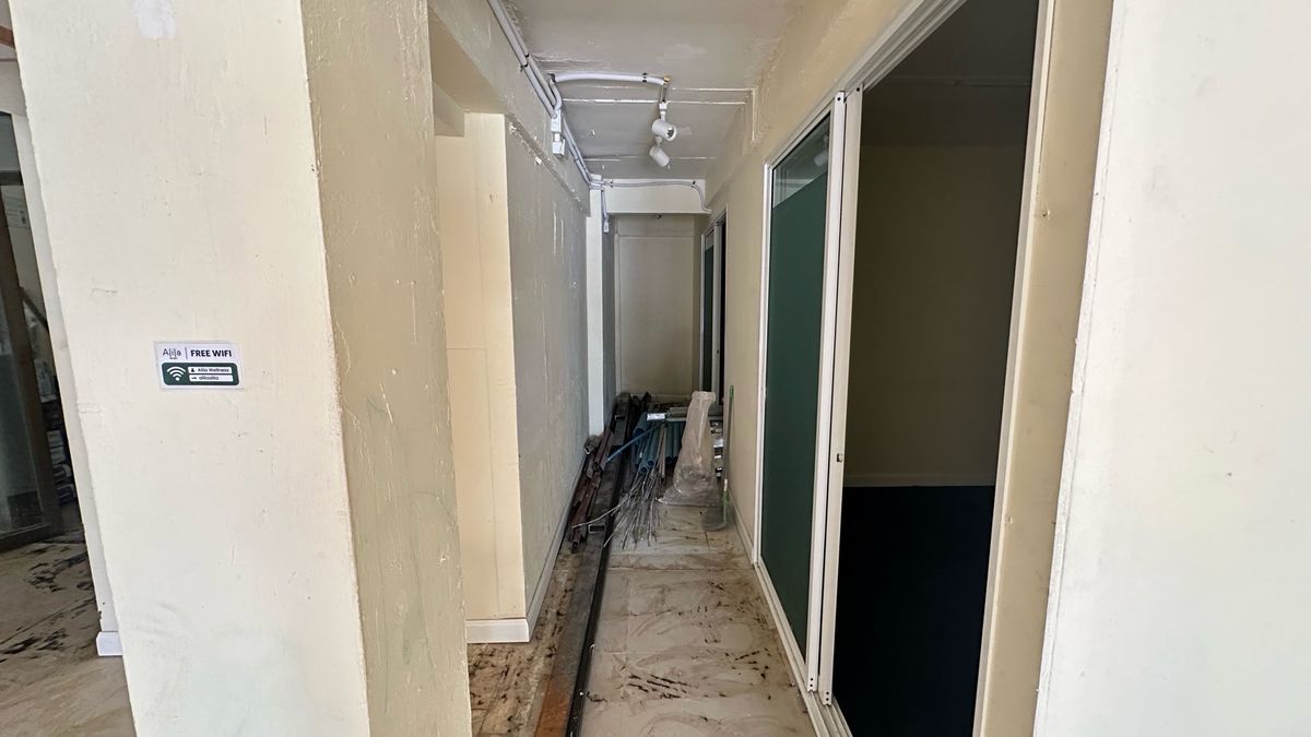 ให้เช่าร้านค้า/ตลาดนัดสุขุมวิท อโศก ทองหล่อ : 🏢 ให้เช่าพื้นที่ 2 ชั้น ทำเลเอกมัย พื้นที่ใช้สอยรวม: 216 ตร.ม.เหมาะสำหรับทำ ร้านเสริมสวย | ร้านอาหาร | คลินิก | สปา