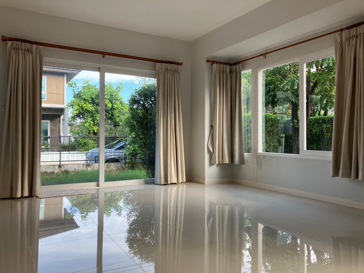 For RentHousePhutthamonthon, Salaya : Rent a detached house, Chaiyapruek Phutthamonthon 5, near the Hit, Kanchana Medical Center, next to Rattanakosin University, Salaya, with 24,000 baht fir.