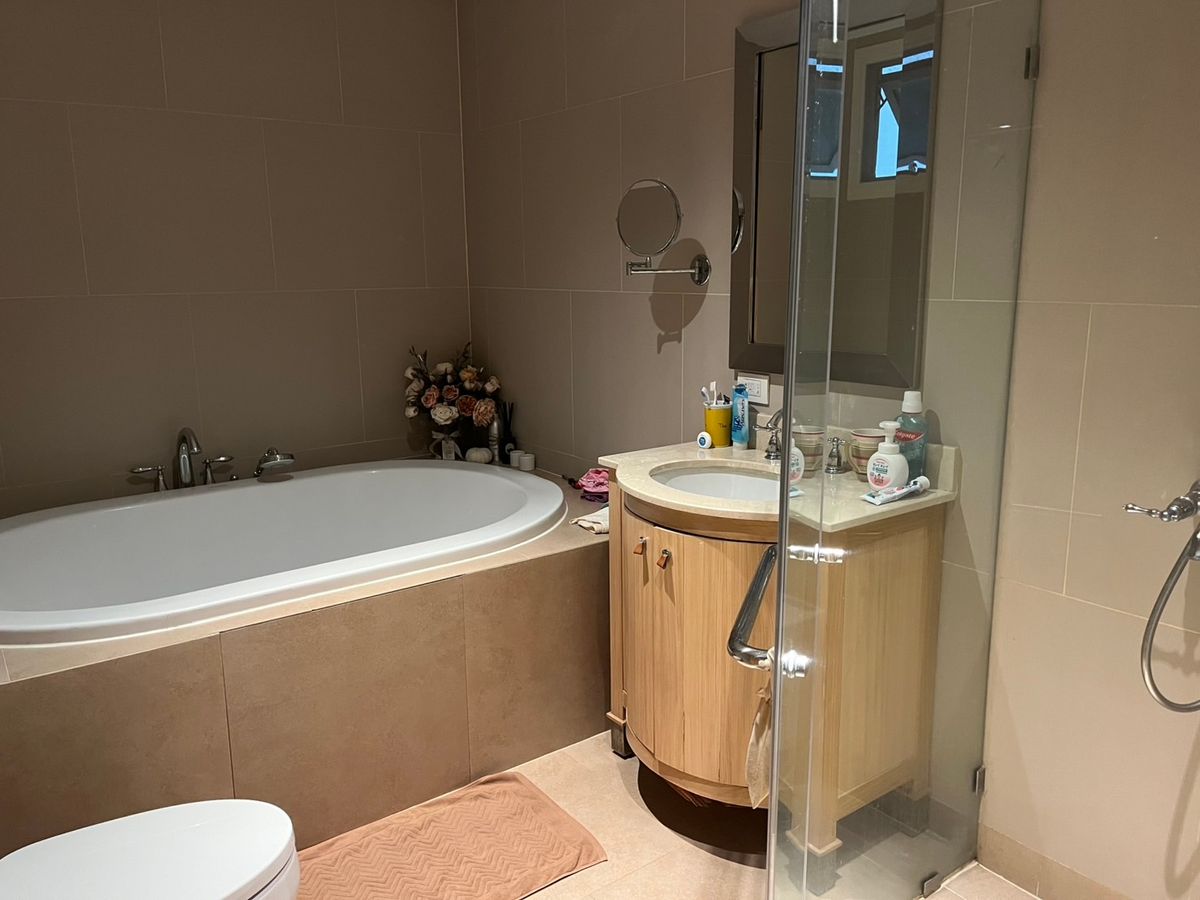 For SaleCondoSathorn, Narathiwat : The Empire Place / Beautiful room, high floor, open view, never rented / 3 bedrooms, 3 bathrooms, 130 sq m. Call 0937890899