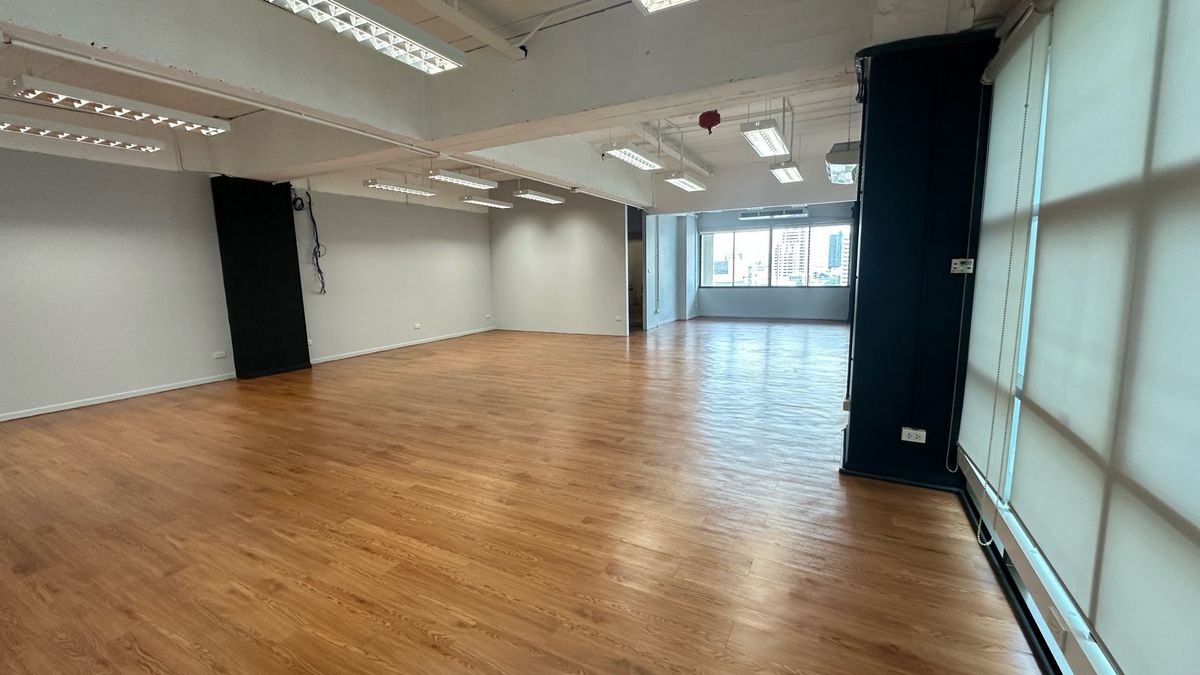 For RentOfficeSukhumvit, Asoke, Thonglor : 🏢 Office Space for Rent, 320 sq.m. in Thonglor