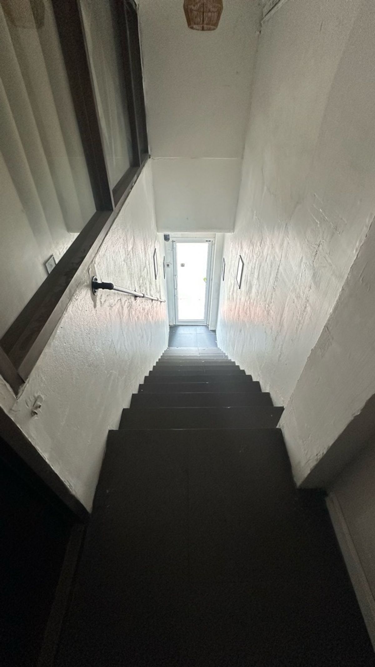 ให้เช่าร้านค้า/ตลาดนัดสุขุมวิท อโศก ทองหล่อ : 🏢 ให้เช่าพื้นที่ 2 ชั้น ทำเลเอกมัย พื้นที่ใช้สอยรวม: 216 ตร.ม.เหมาะสำหรับทำ ร้านเสริมสวย | ร้านอาหาร | คลินิก | สปา