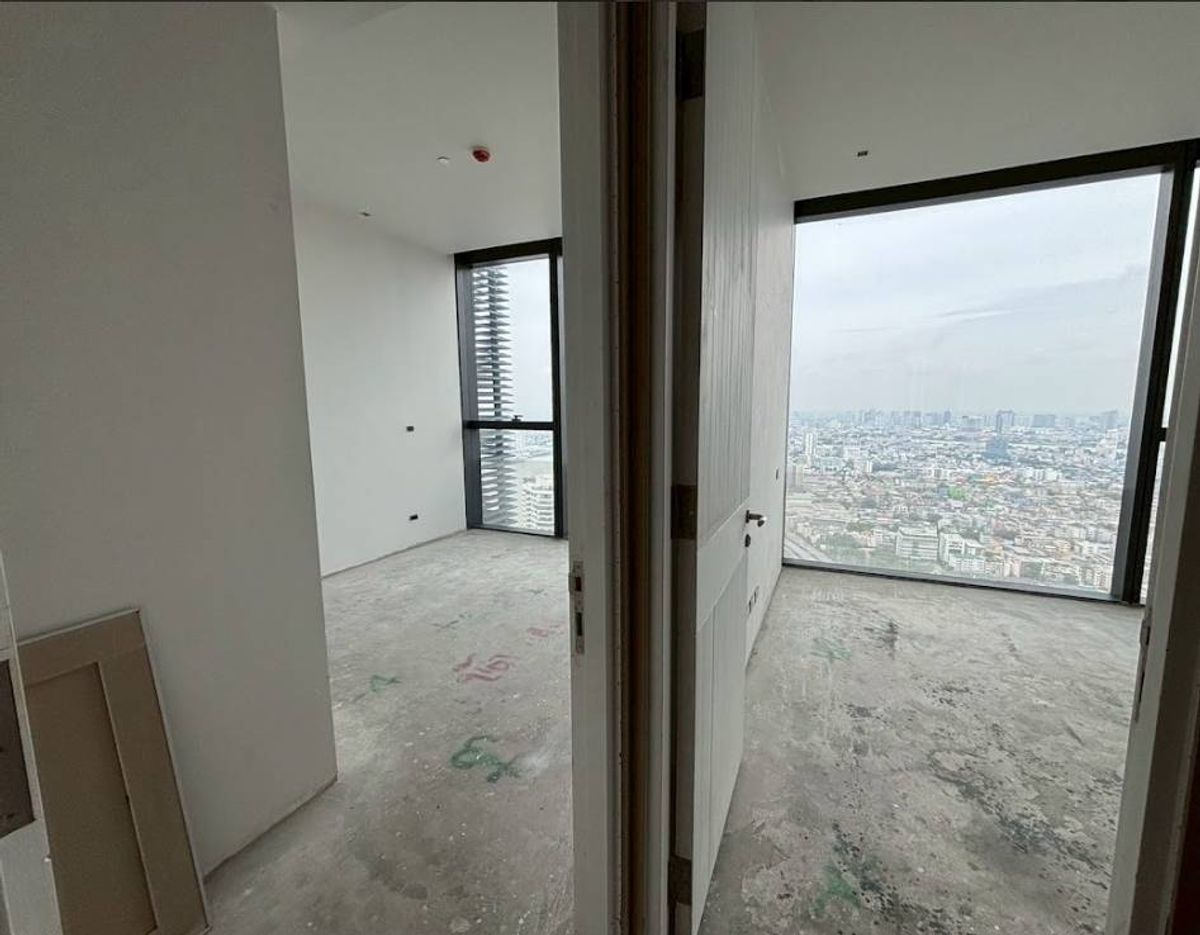 ขายคอนโดพระราม 3 สาธุประดิษฐ์ : ขาย Penthouse  วิวแม่น้ำเจ้าพระยา Panorama 