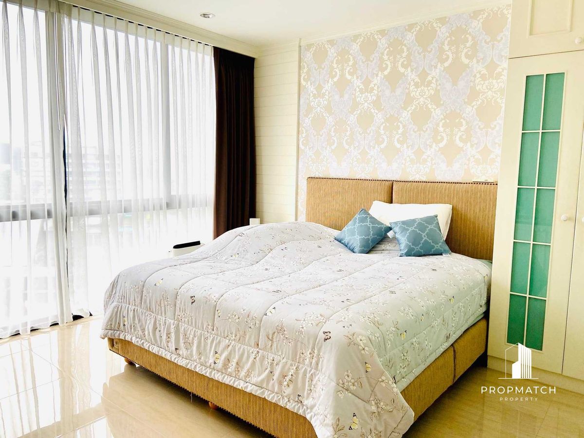 ขายคอนโดลาดพร้าว เซ็นทรัลลาดพร้าว : Rare Spacious 1BR Unit | The Issara Ladprao 52 sqm | 4.99 MB Tel. 0984628898