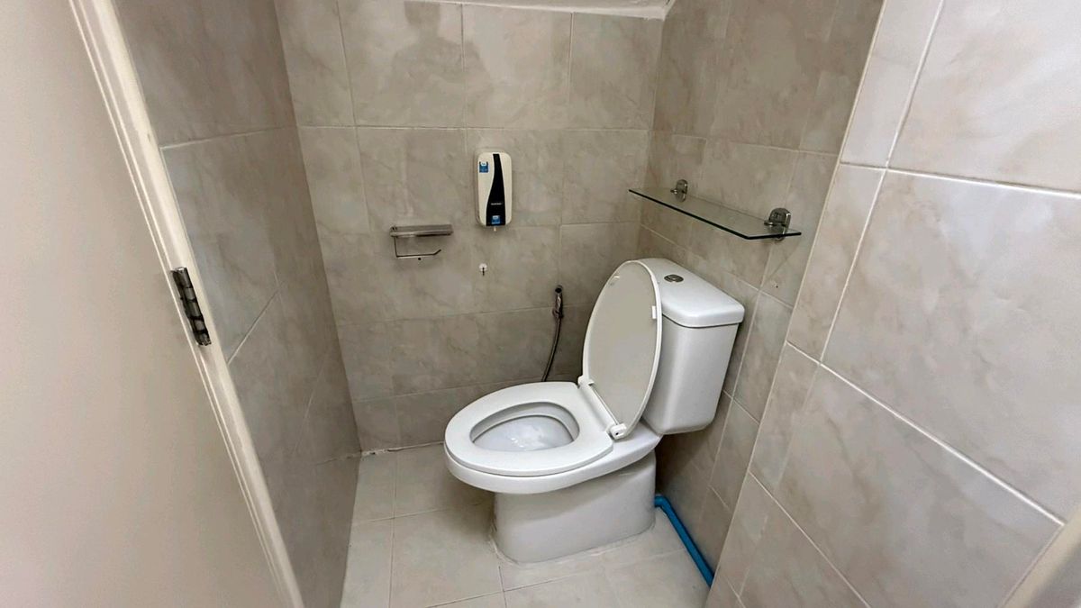 For SaleShop HouseSukhumvit, Asoke, Thonglor : Commercial Building for Sale – Ekkamai4 Floors | Fully Renovated | Land 17.2 sq.wah | THB 17 Million