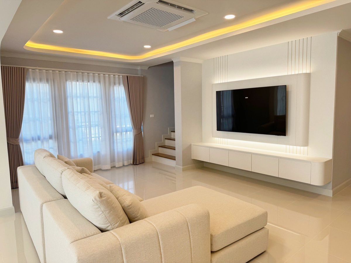 HouseBangna, Bearing, Lasalle : 🔥 (Rental /Rental) Shock Price! ✨Centro Bangna /4 Bedroom (For Sale - For Rent) /4 Bedroom (Sale) Code M434