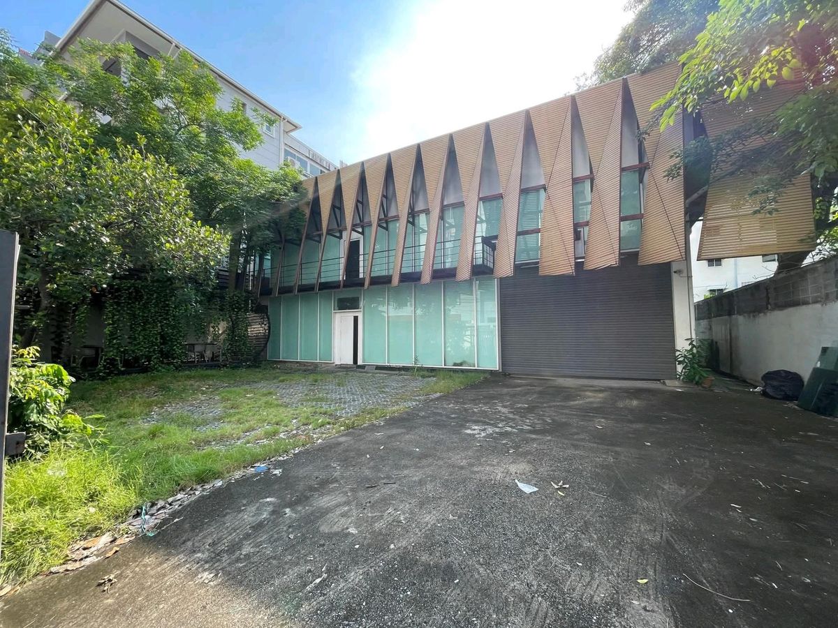 For RentOfficeBangna, Bearing, Lasalle : Warehouse rental+ Bangna 32 Agent Post